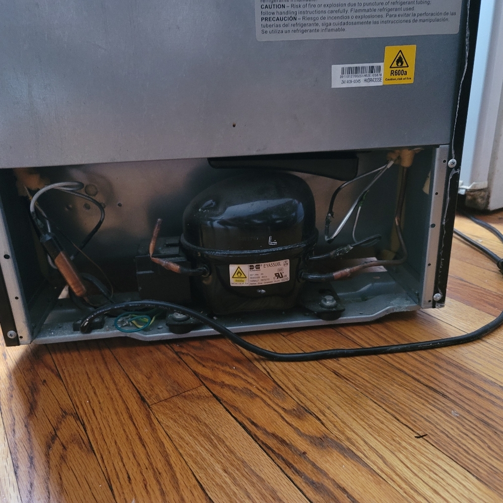 Mini Refrigerator - Picture 11 of 11